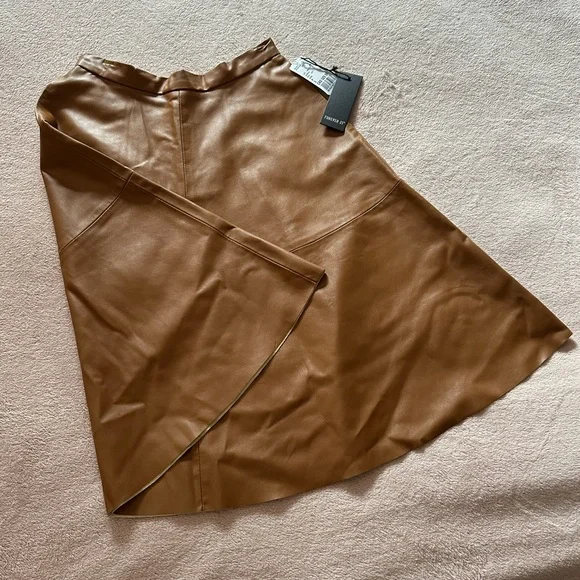 NWT Forever21 Cognac Faux Leather Midi Circle Skirt - Size Small - Picture 2 of 10